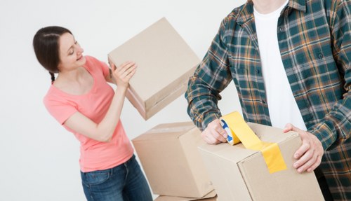 Moving van service for Eltham homes and local moves