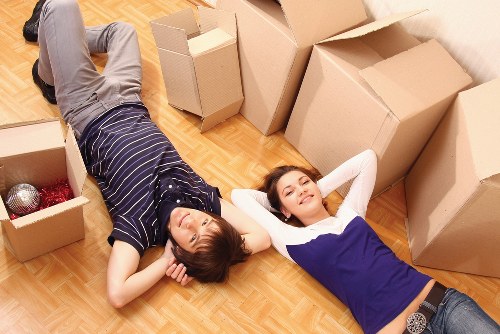 Local transport service for small house removals in Eltham